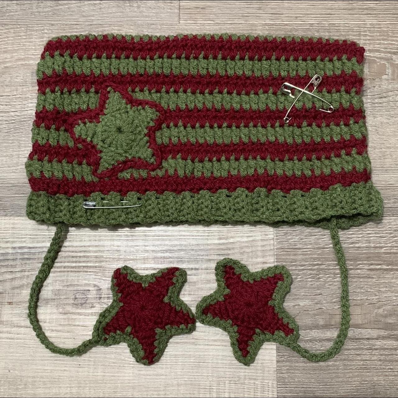 Women's Green and Burgundy Hat (2)