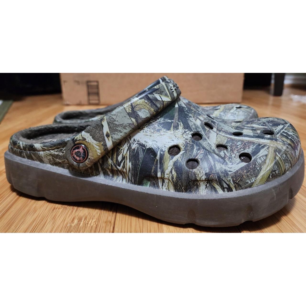 Mens fur lined camo shops crocs