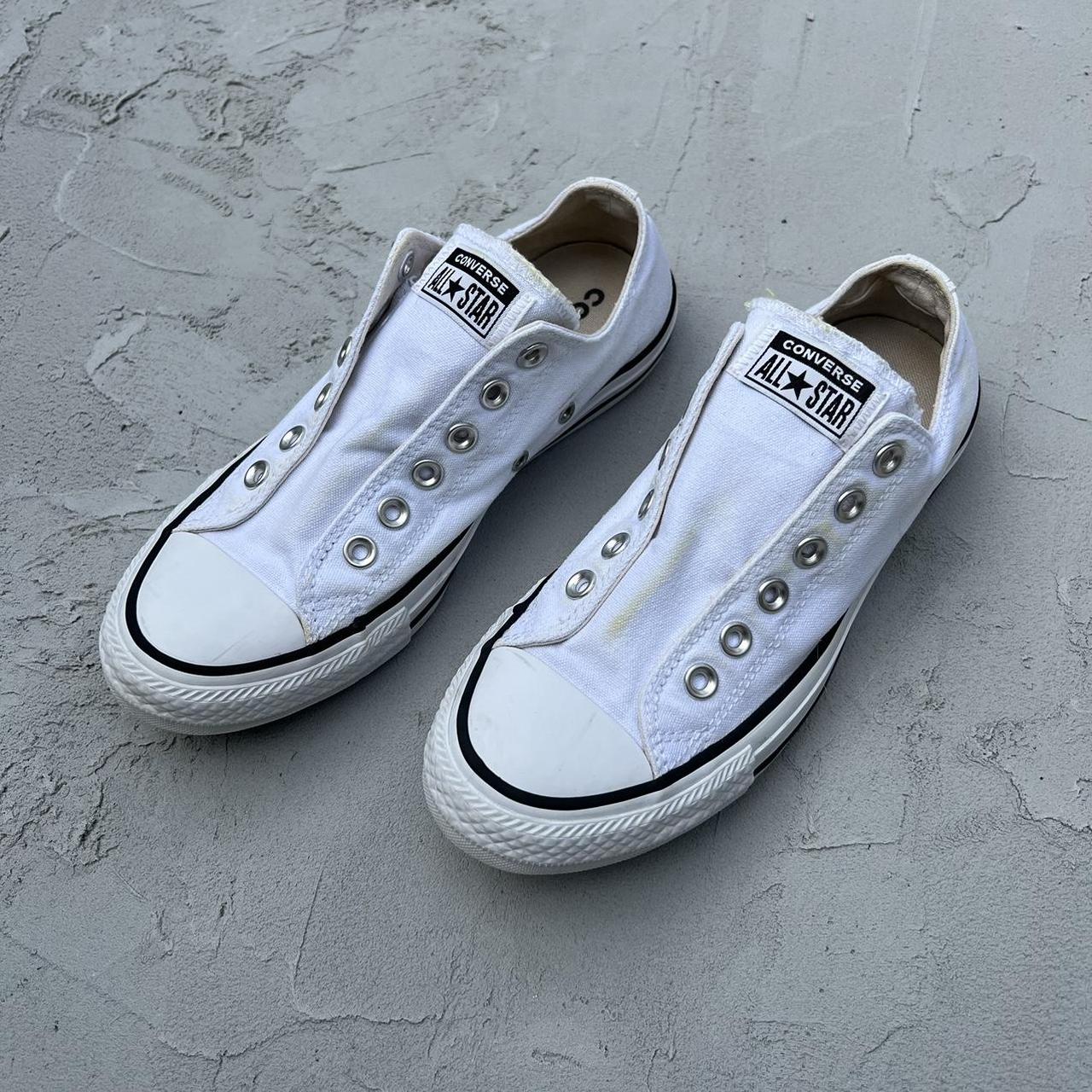 Converse on sale white 5.5