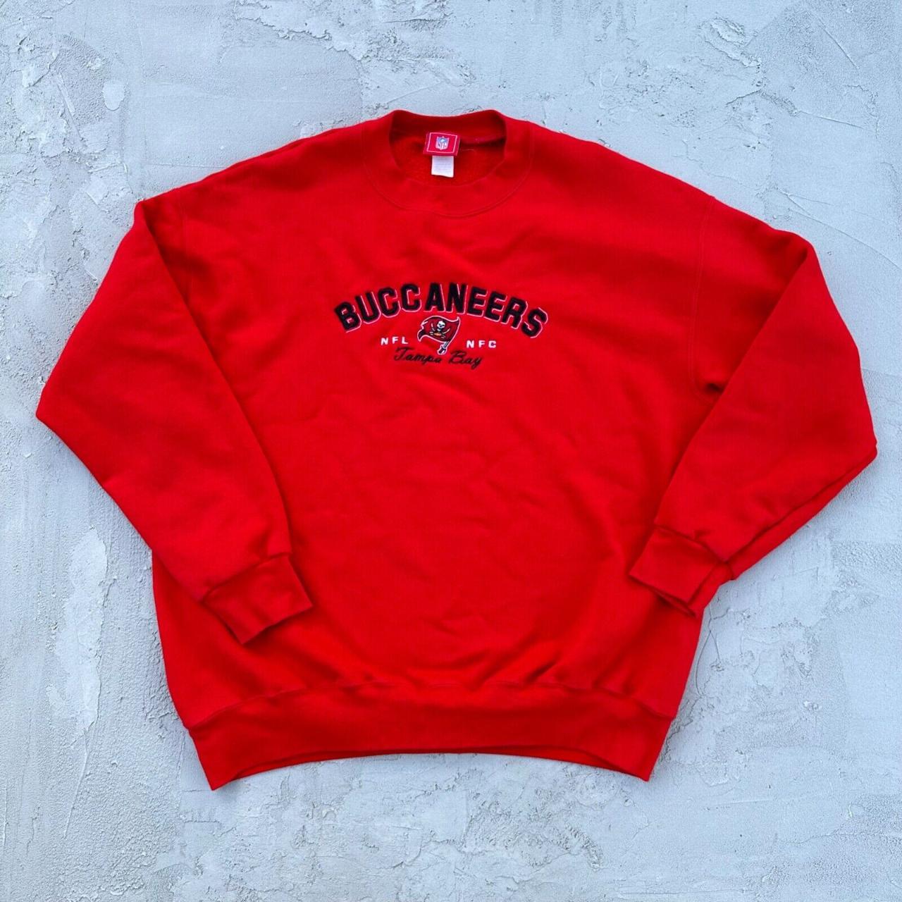 VINTAGE EMBROIDERED TAMPA BAY BUCCANEERS SWEATSHIRT