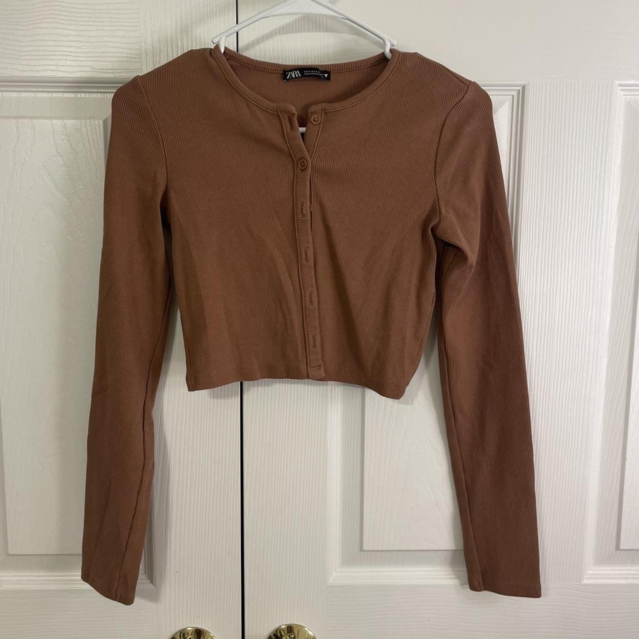 Zara cropped button up long sleeve shirt excellent... Depop