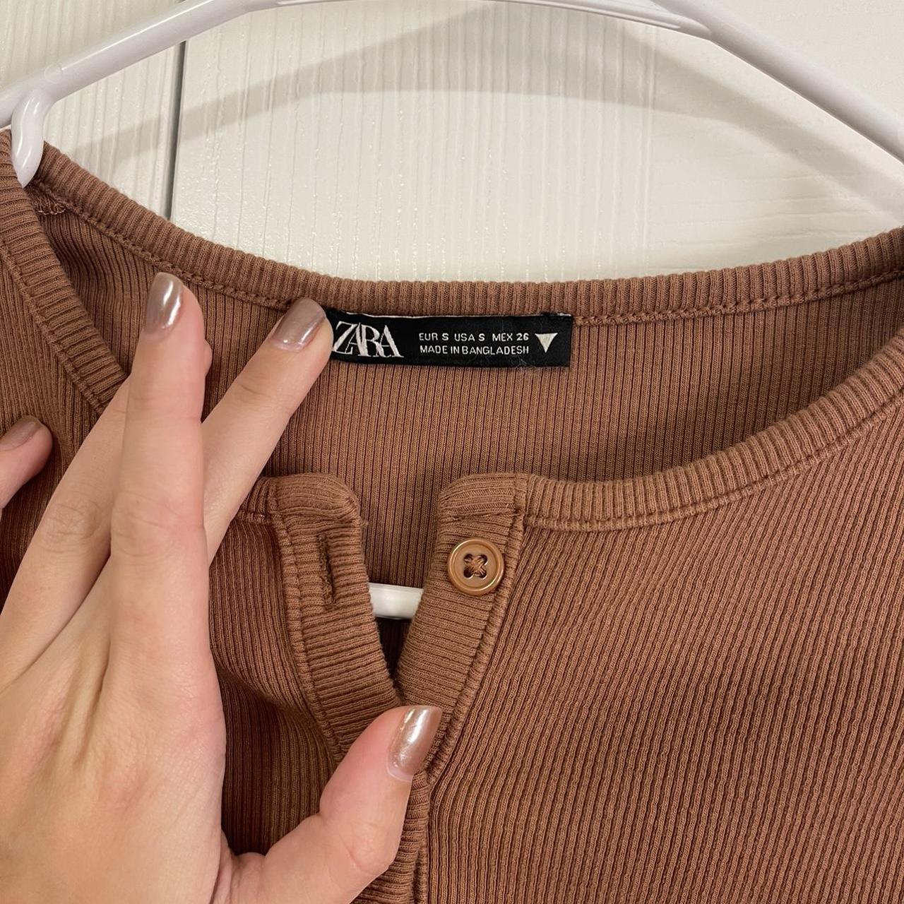 Zara cropped button up long sleeve shirt excellent... Depop