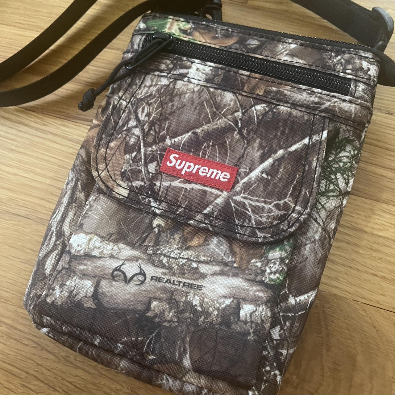 Supreme 19FW Shoulder Bag Real Tree Camo