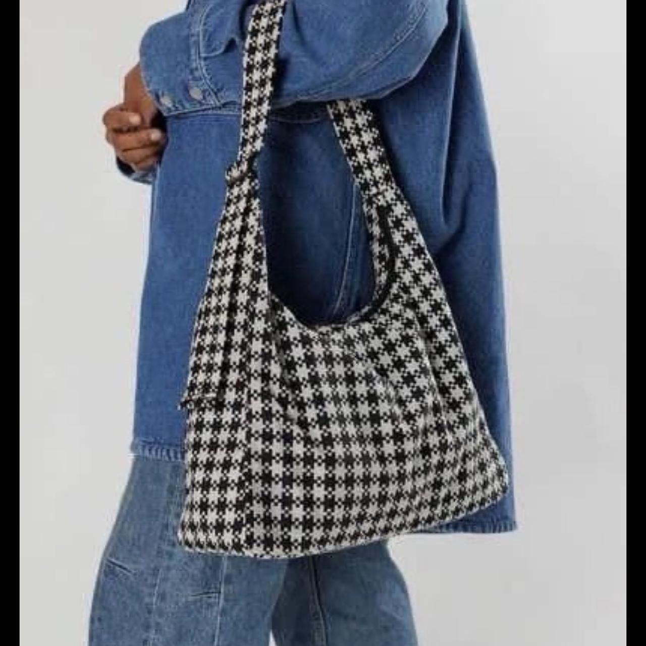 item listed by _y2kbabe