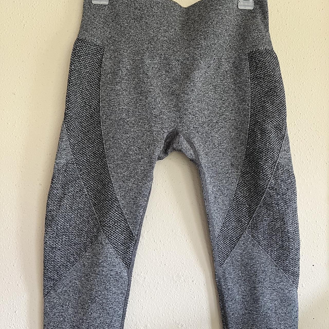 Lorna Jane Women's Grey Leggings Depop
