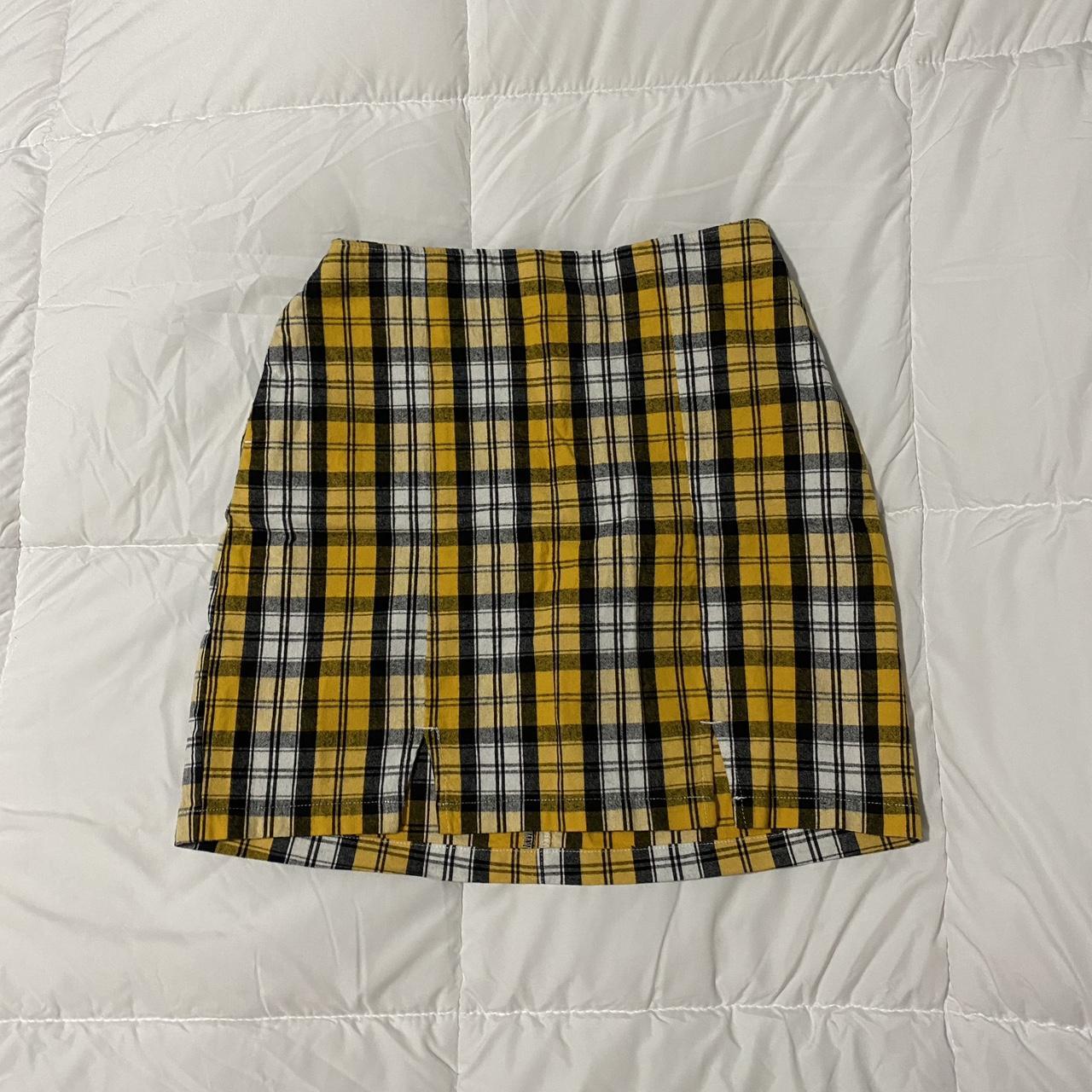 hollister ultra high rise plaid skirt size:... - Depop