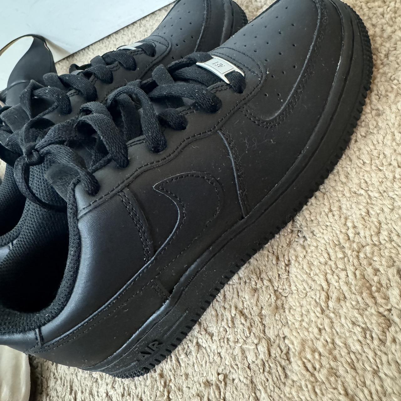 size 6 black air forces
