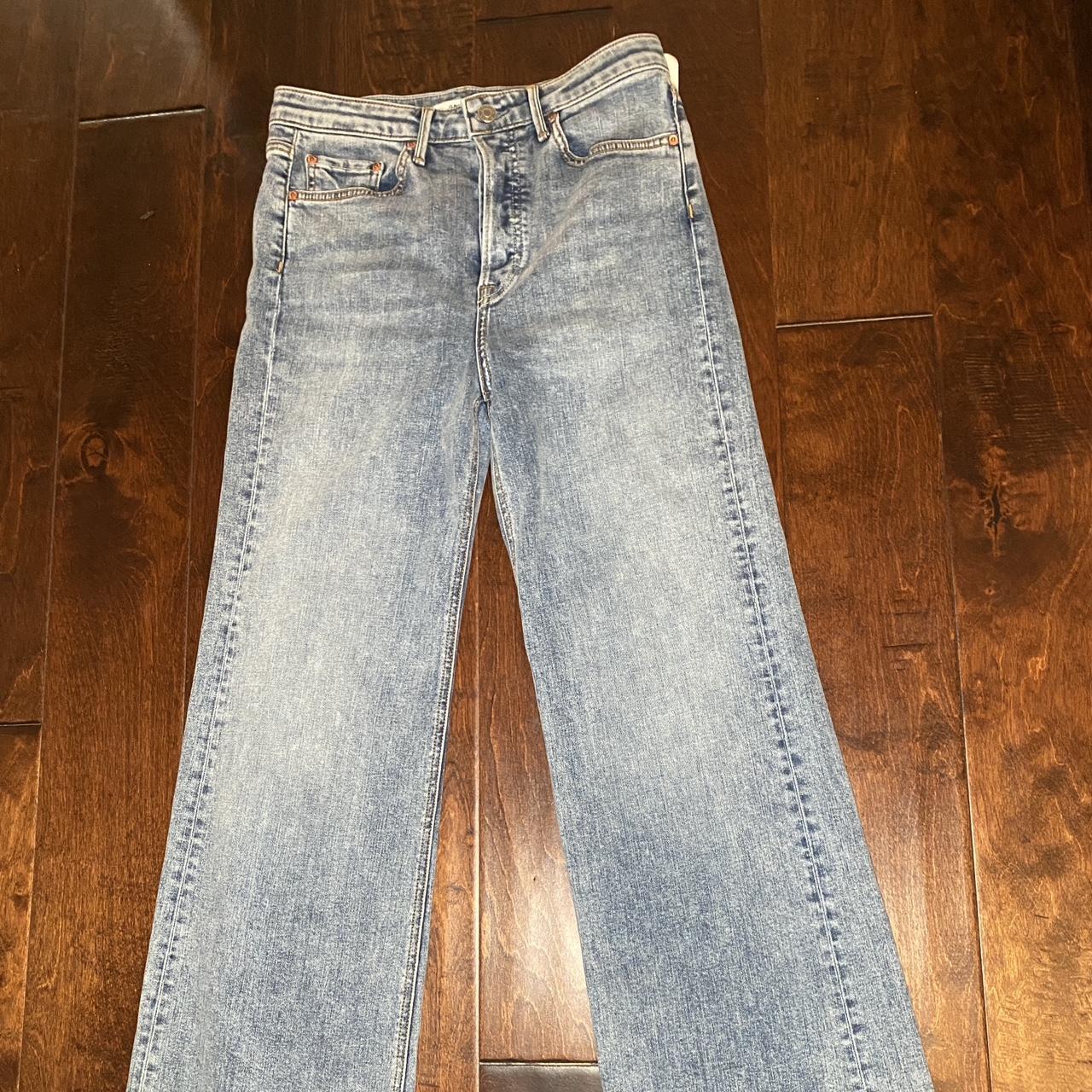 GRLFRND Women's Blue Jeans Depop
