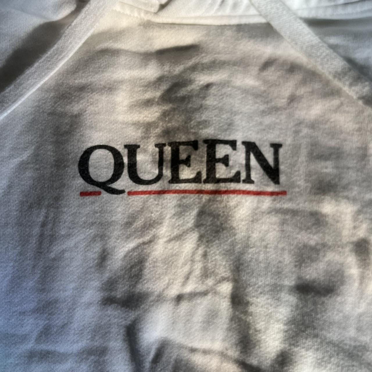 Queen hoodie cheap hot topic