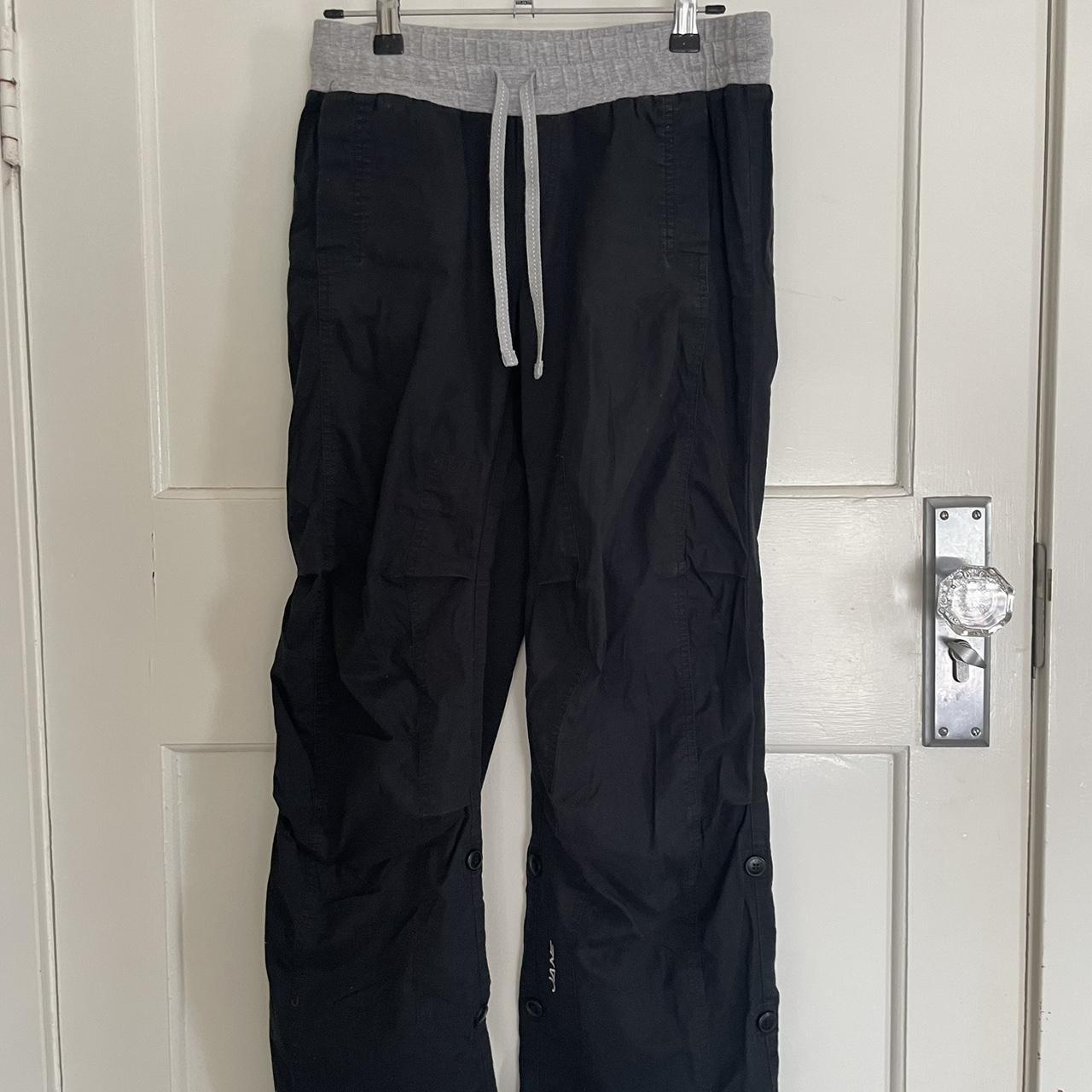 Classic Lorna Jane track pants perfect condition... Depop