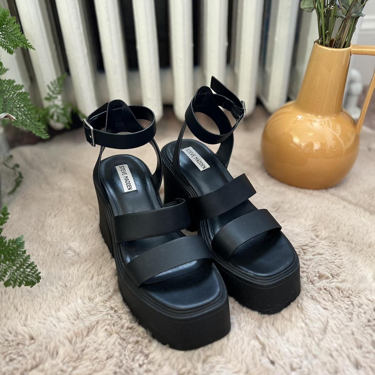 Steve madden platform deals black sandals