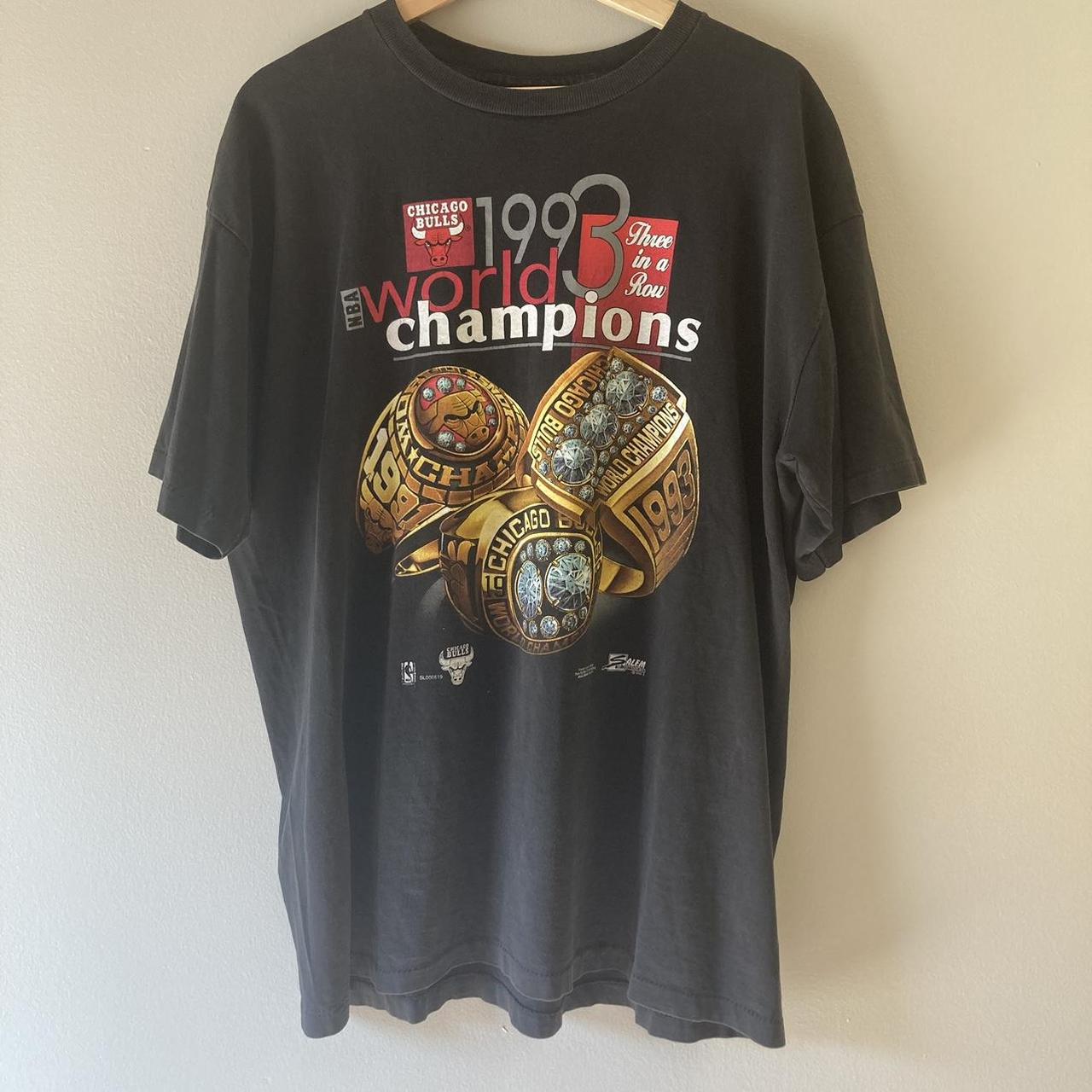Chicago Bulls 1992 World Champions Salem Vintage - Depop