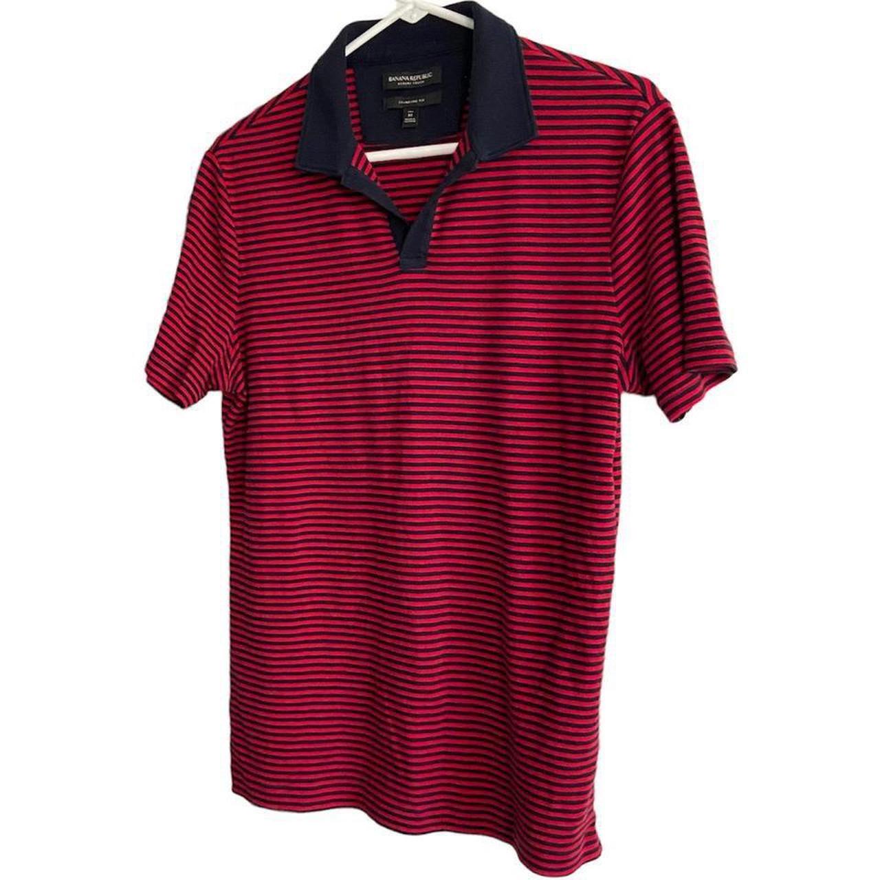 Banana Republic Men's Red and Navy Poloshirts Depop