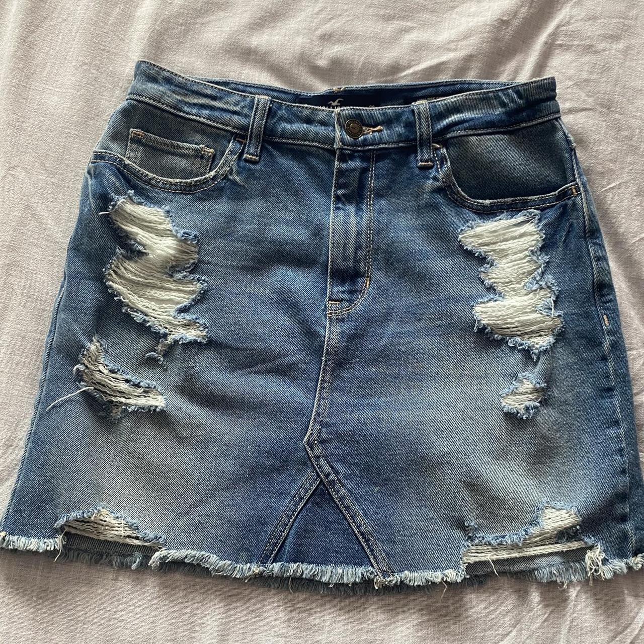 Hollister Co. Women's Blue and Navy Skirt | Depop