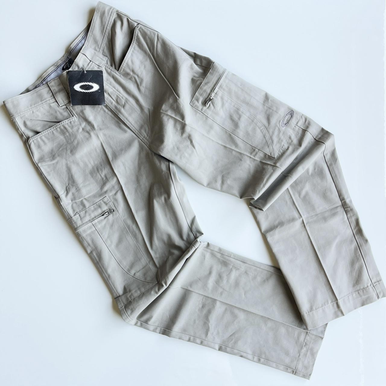 Oakley Men's Straight leg Embroidered Pants - Grey/Cream - 30" – NEW! Vintage Oakley Software Men's 0.3 Pants …