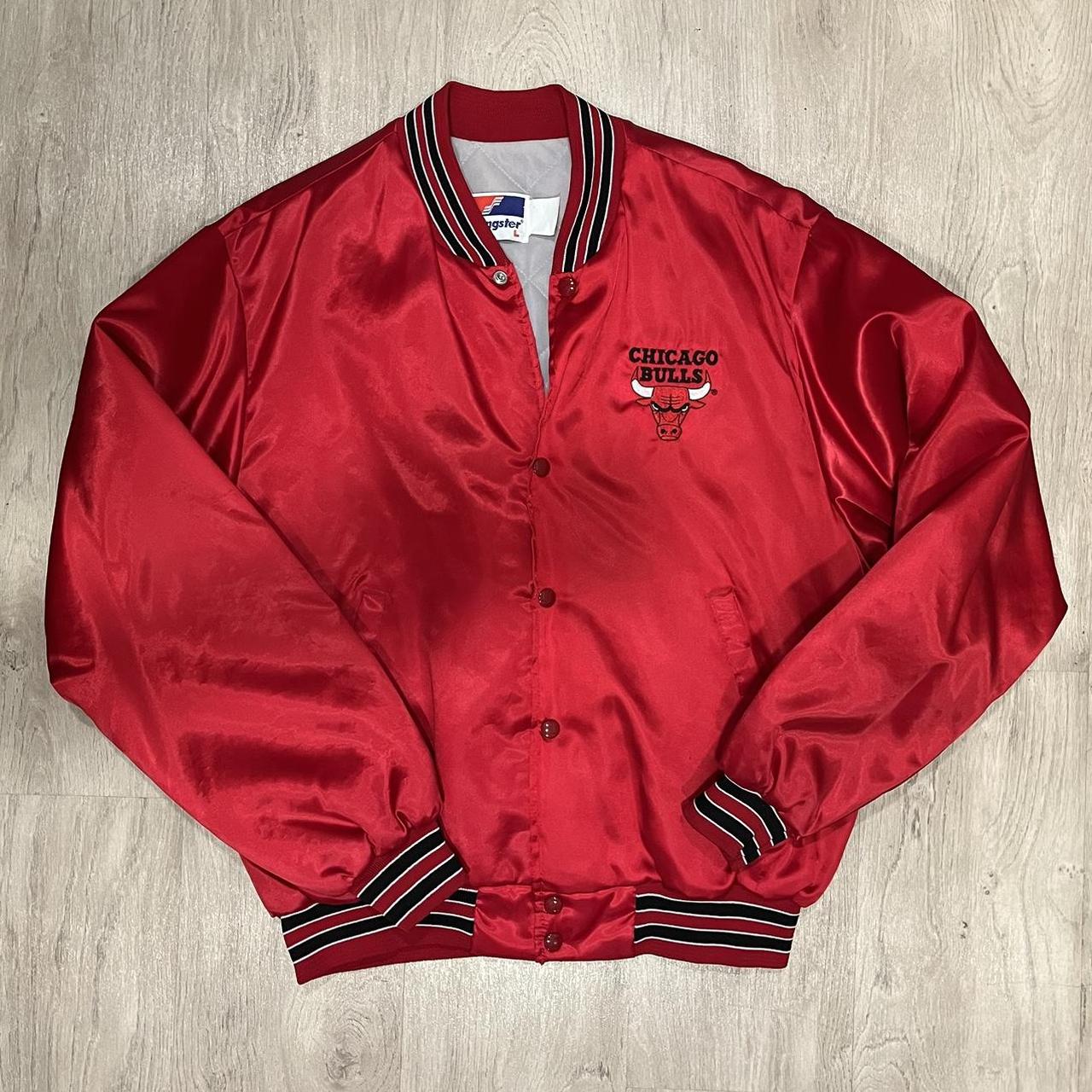 2000s Satin Chicago Bulls Jacket Size - Depop