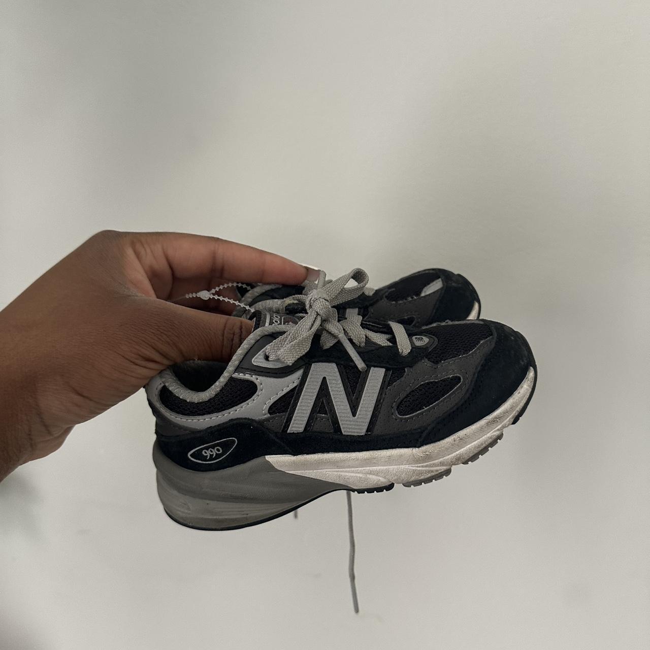 ほつれ　画像 New balance-993 - Depop