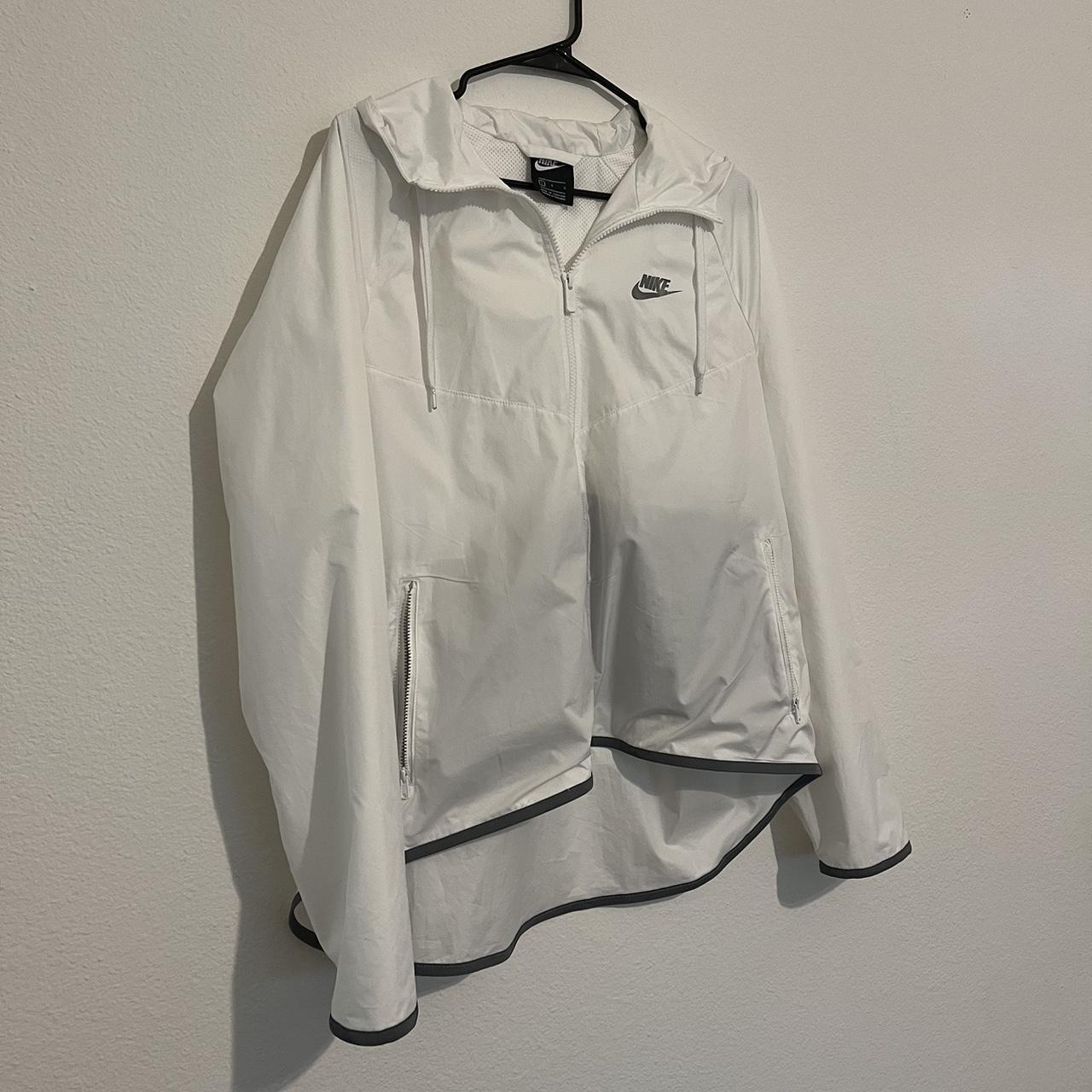 Women's White with Grey Nike Depop