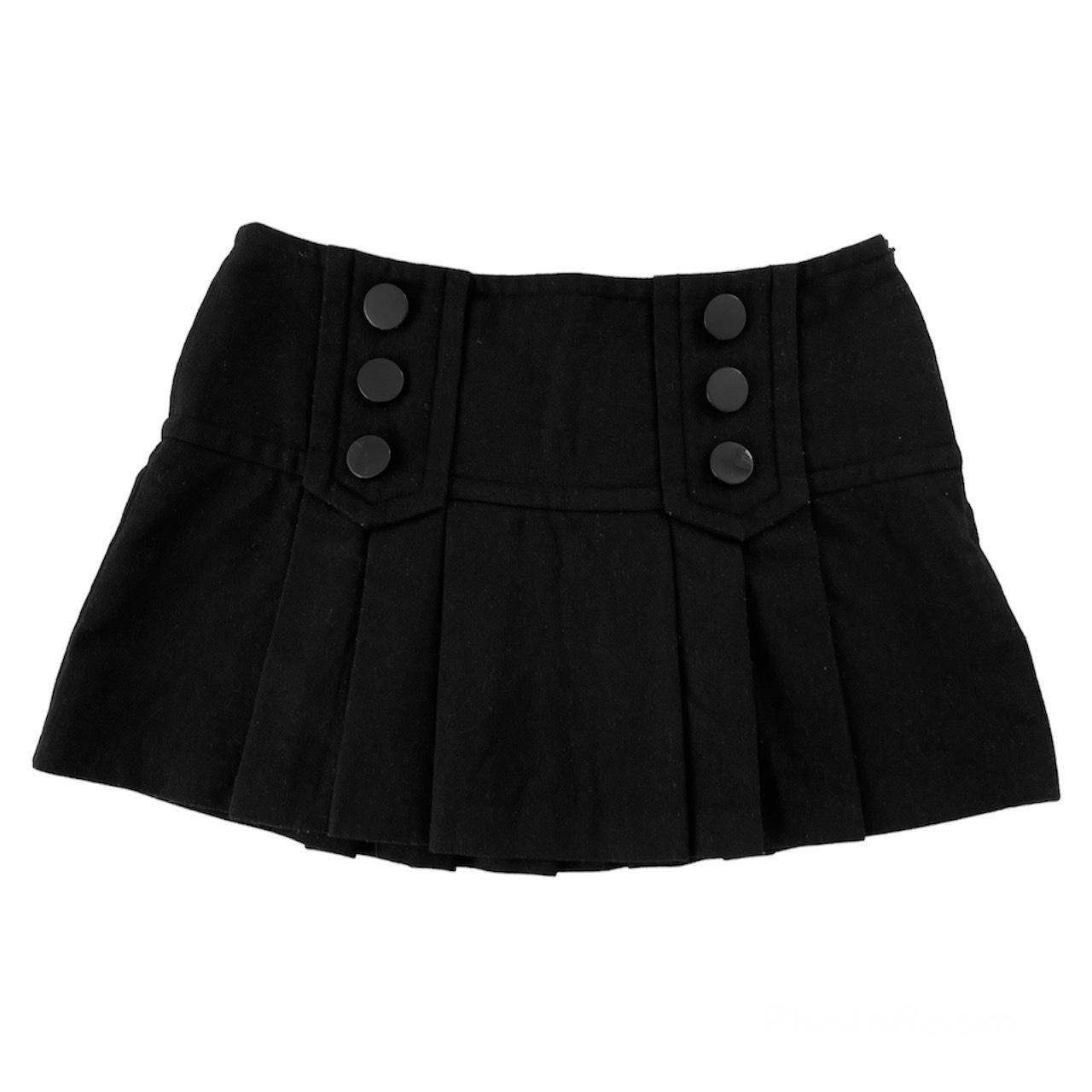 the-perfect-mini-pleated-black-skirt-it-has-a-depop