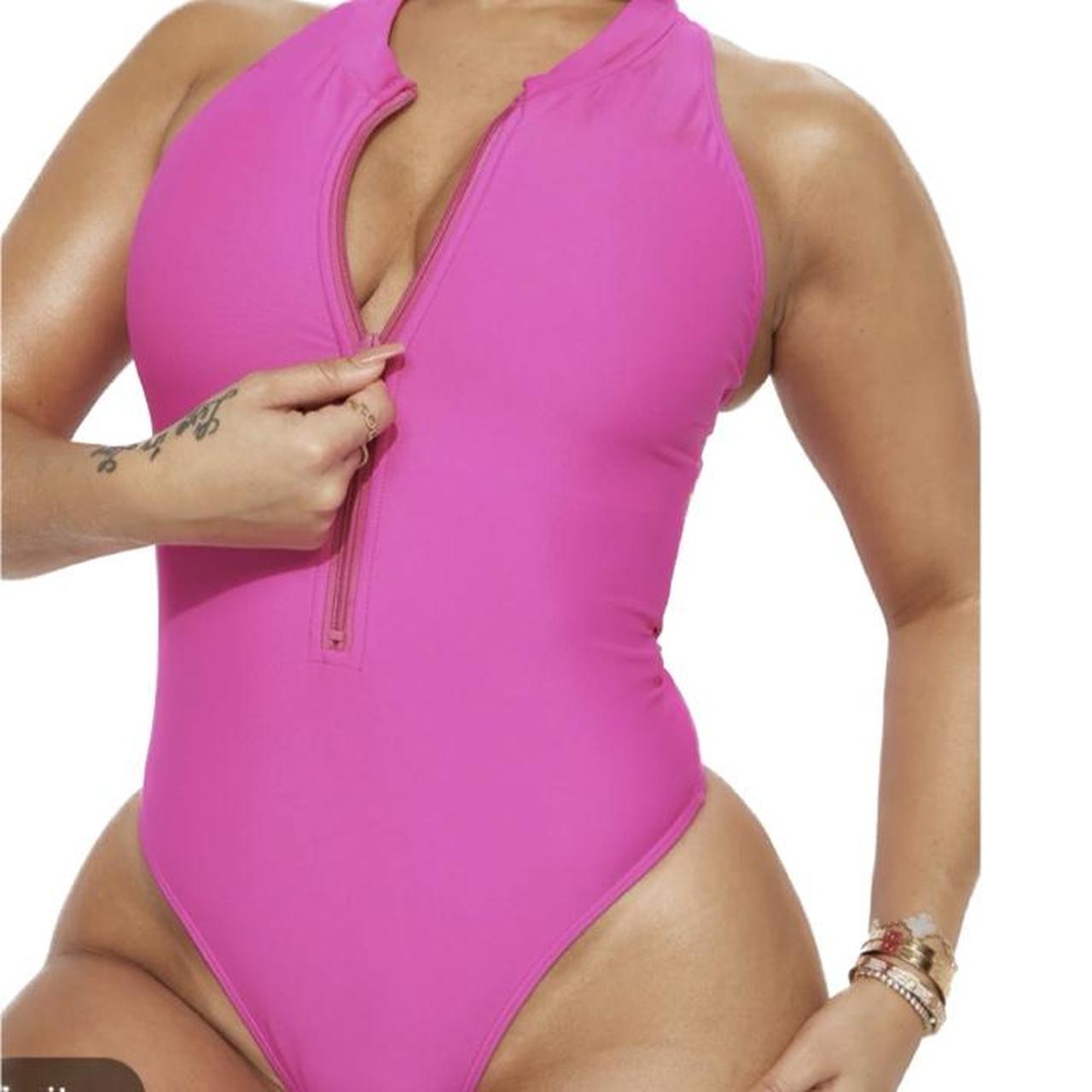 Fashion nova zip up swimsuit !!! It's so sexy but Depop