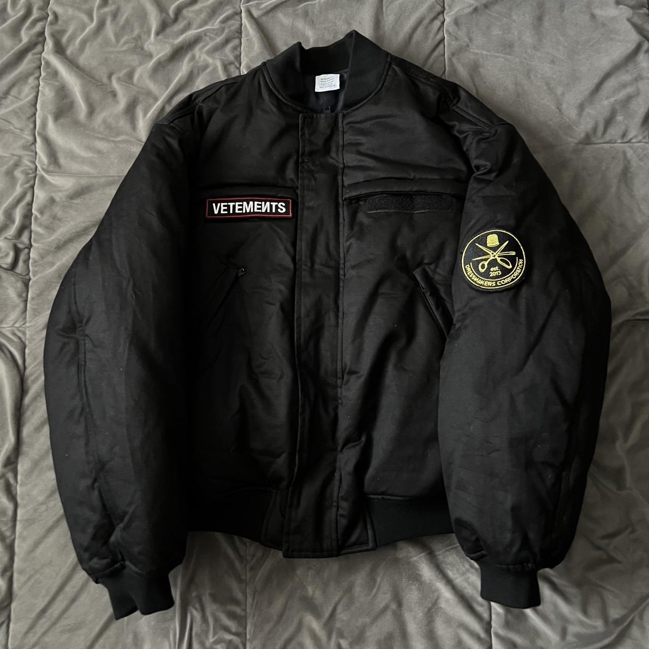 Alo clubhouse jacket Black Size xs - Depop