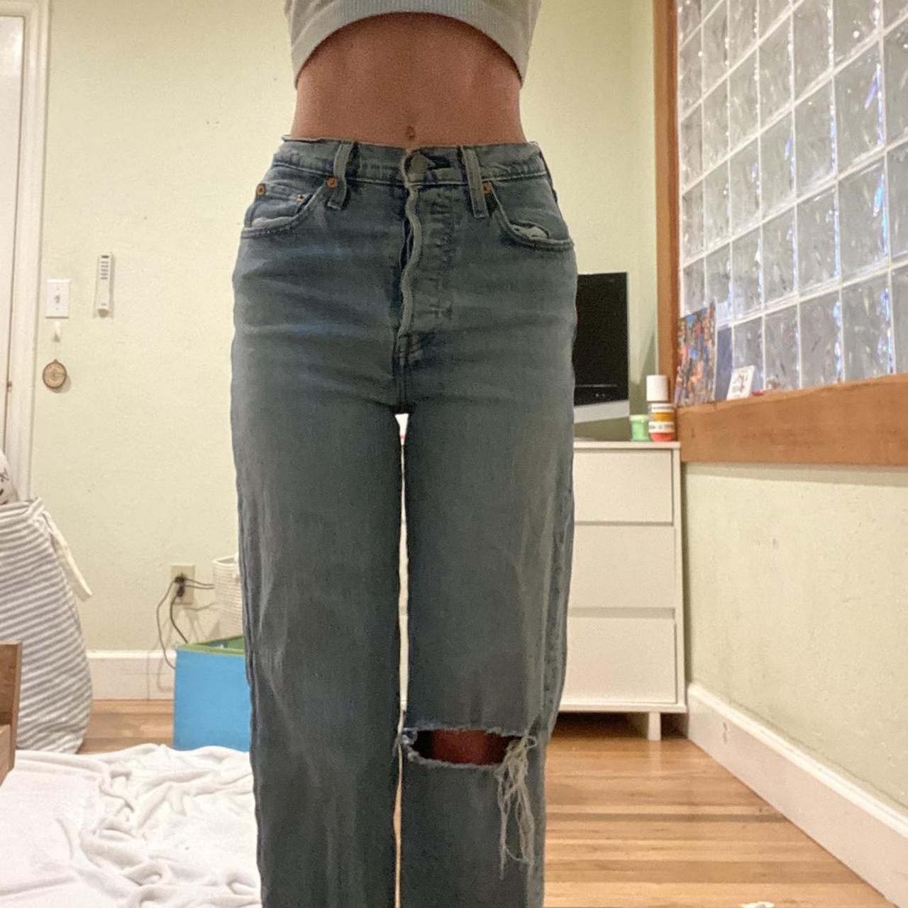 Levi's Women's Blue Jeans | Depop