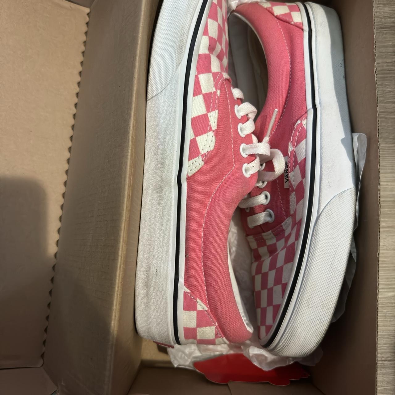 Checkerboard vans pink best sale