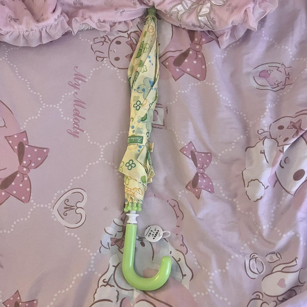 Clover Umbrella So Cute Very Hard For Me To Part Depop 8671