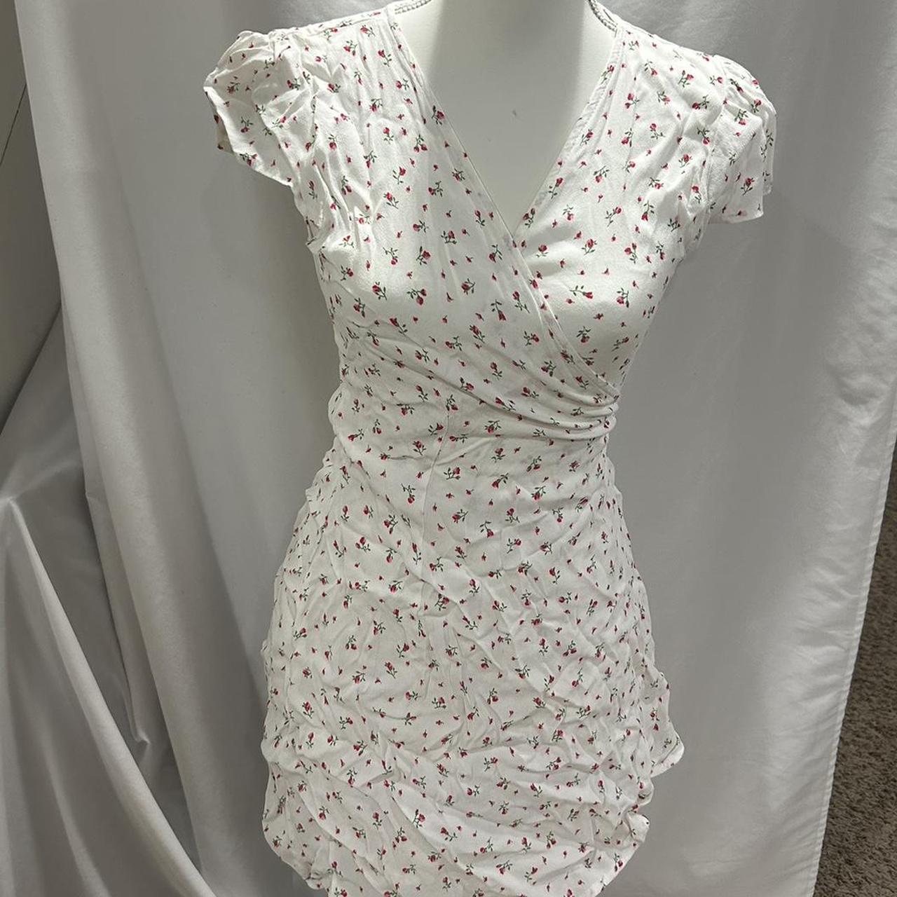 Brandy Melville Women's White and Red Dress Depop