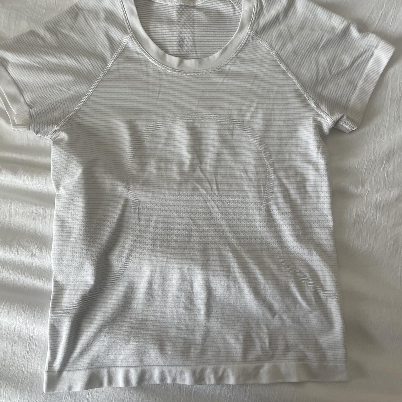 Lululemon Women's White T-shirt | Depop