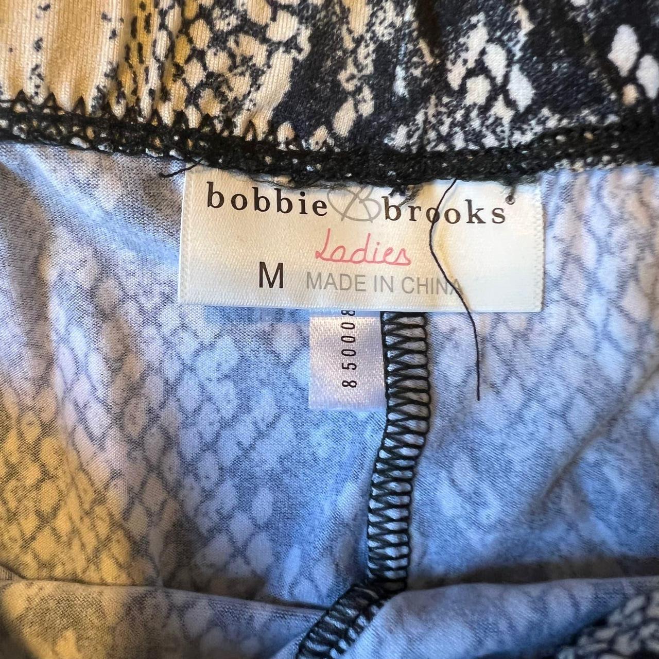 bobbie brooks —snakeskin print leggings —size - Depop
