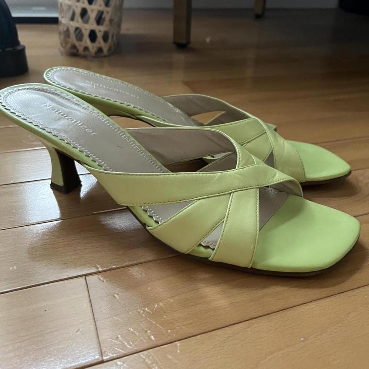 Lime green 2024 kitten heel shoes