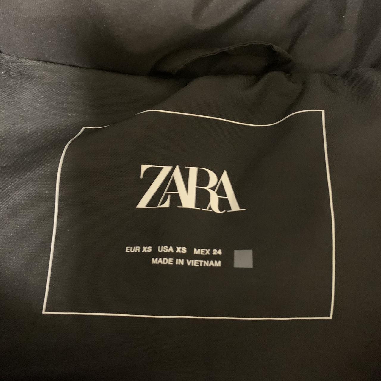 Zara Women's Black Gilet (2)