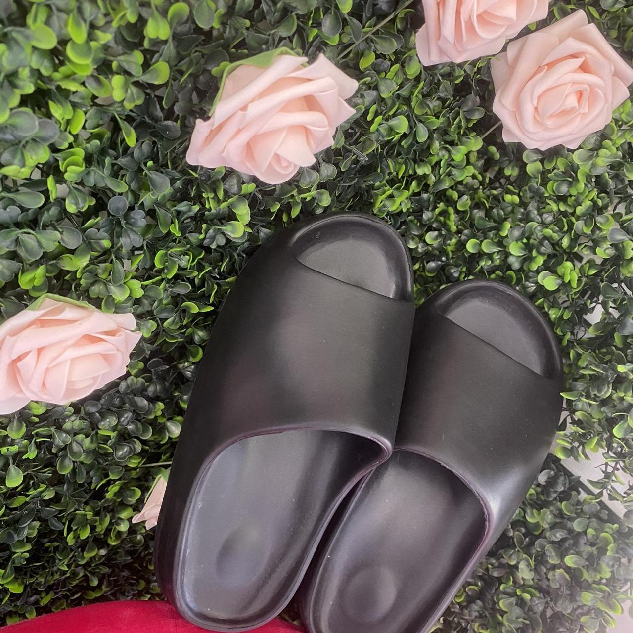 luisaviaroma yeezy slides