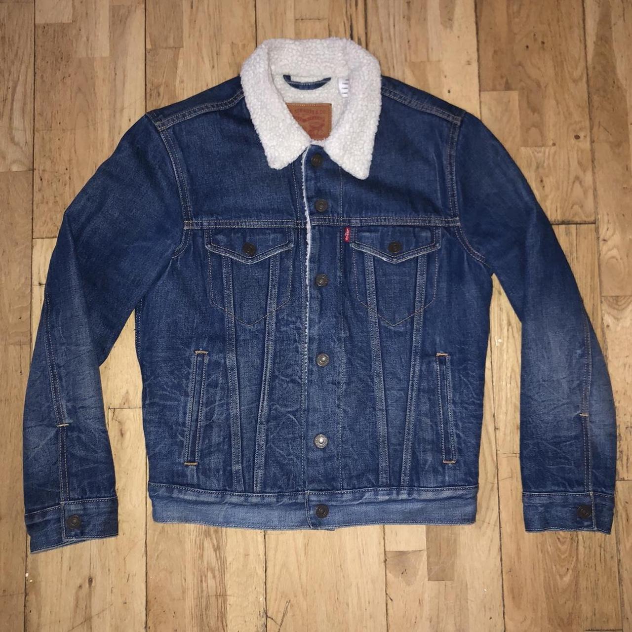 Levi's Women's Jacket | Depop