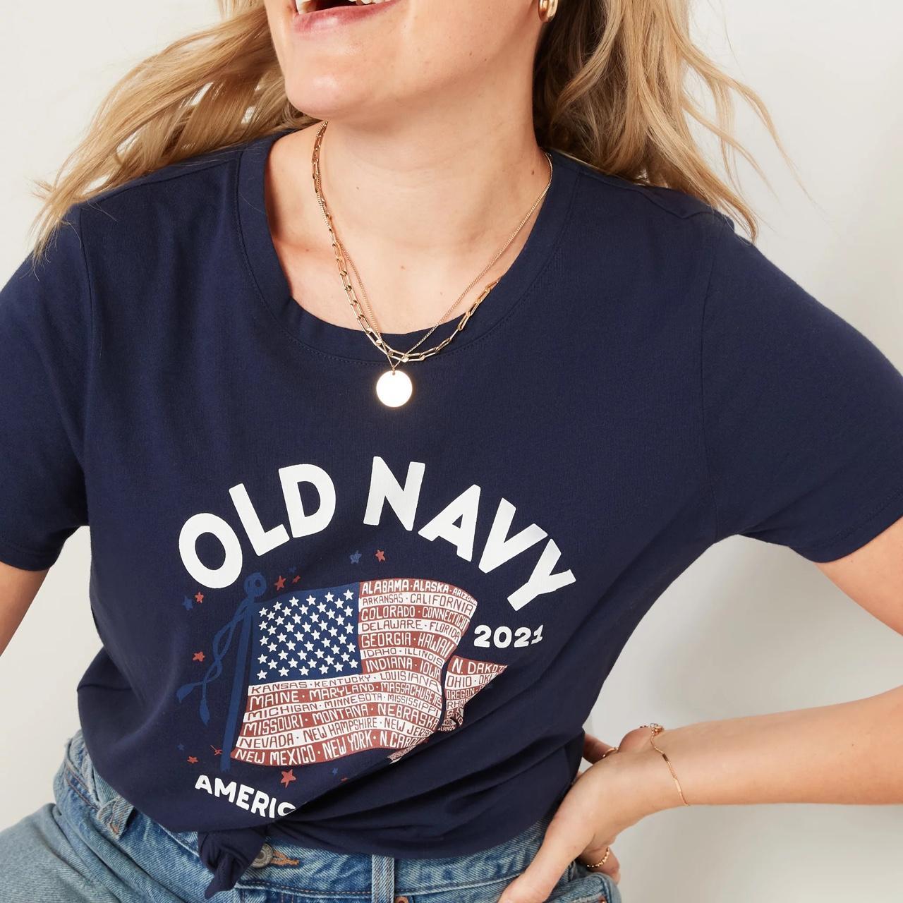 Old Navy 4th of July 2015 2xl shirt preowned fits - Depop