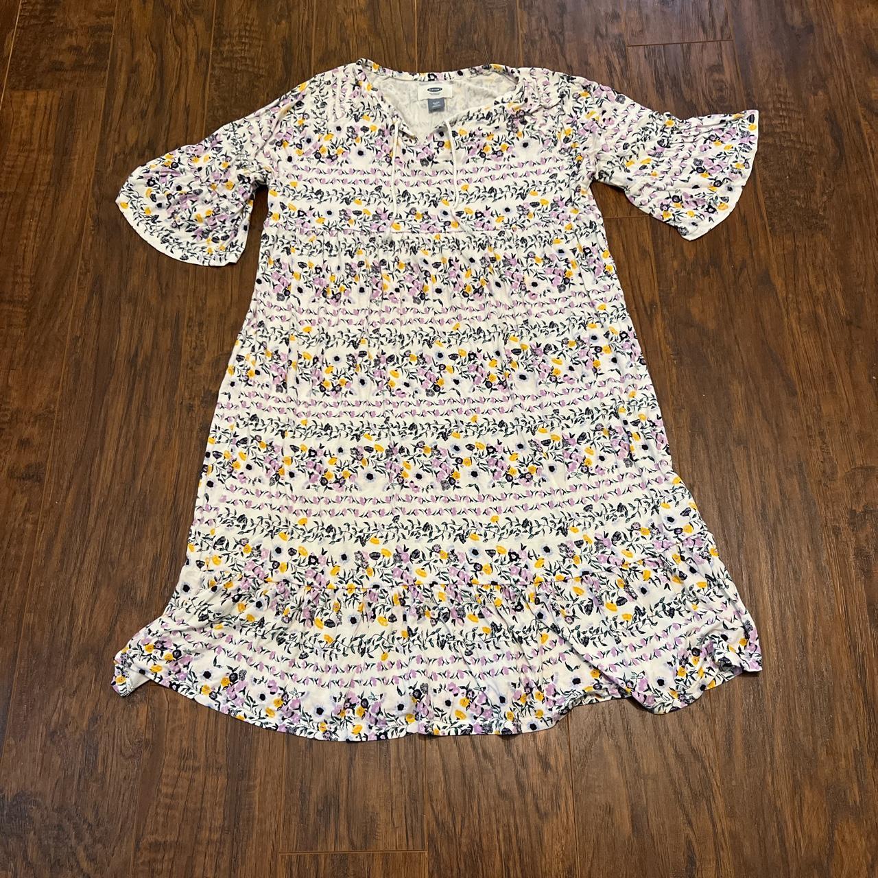 Old navy swimsuit cover up/dress. Size kids xl but... Depop