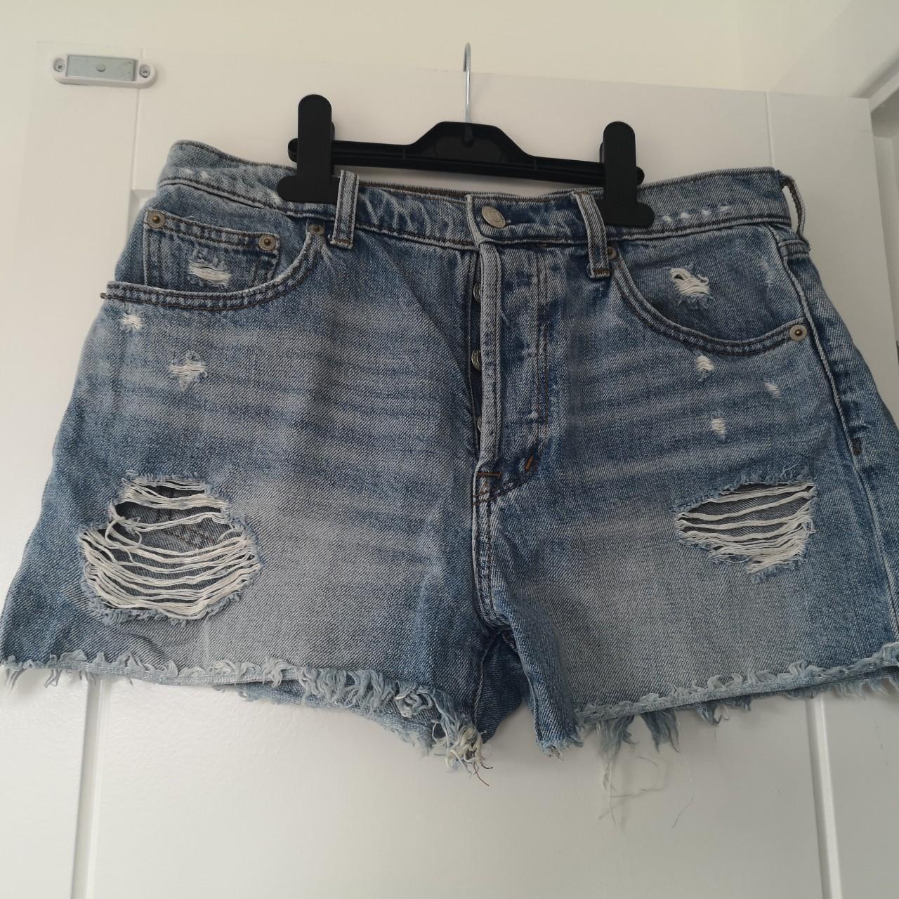 Gap Women's Shorts Depop