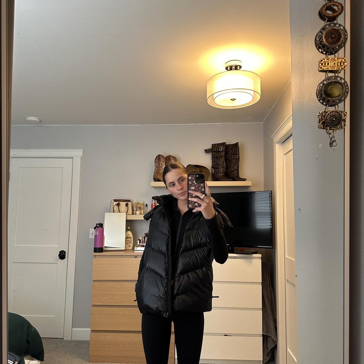 Athleta Lofty Down Jacket Vest in Black Size S Depop