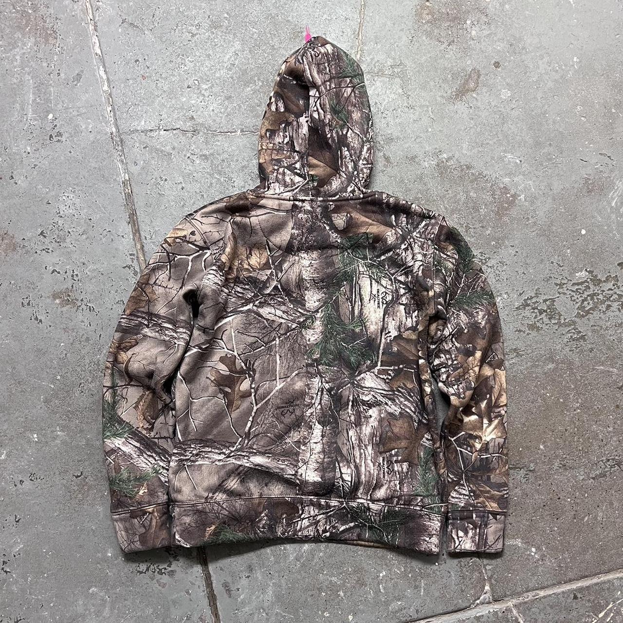 vintage realtree camo hoodie! size women's small, - Depop