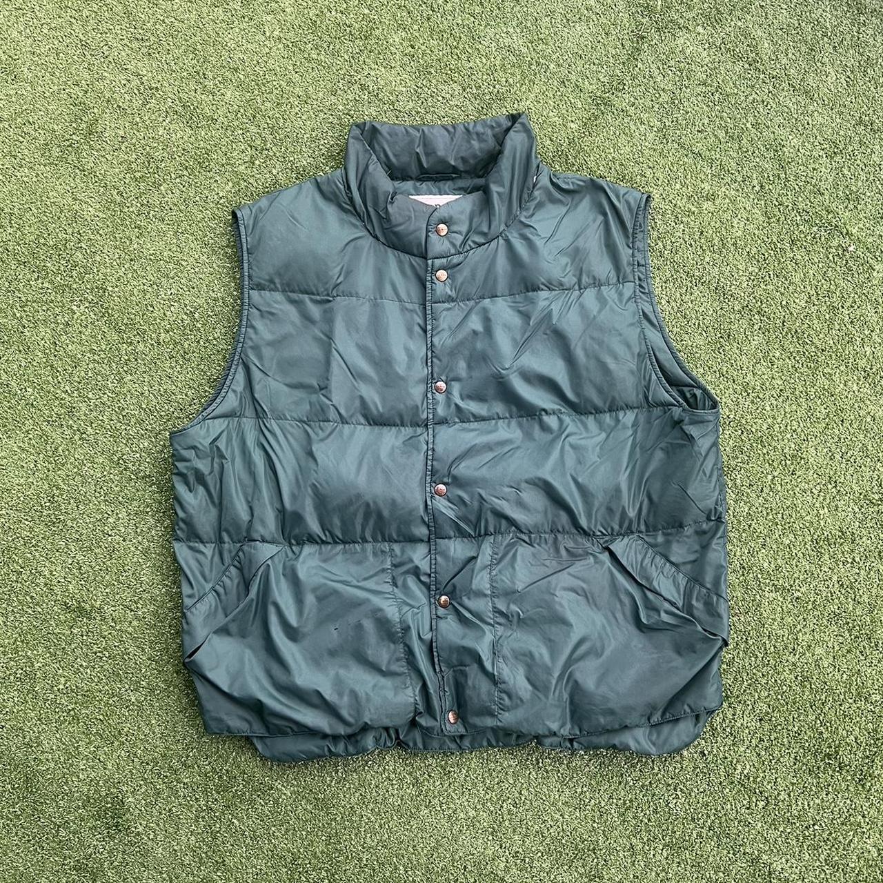 vintage forest green puffer vest! size xl, (27.5'... - Depop