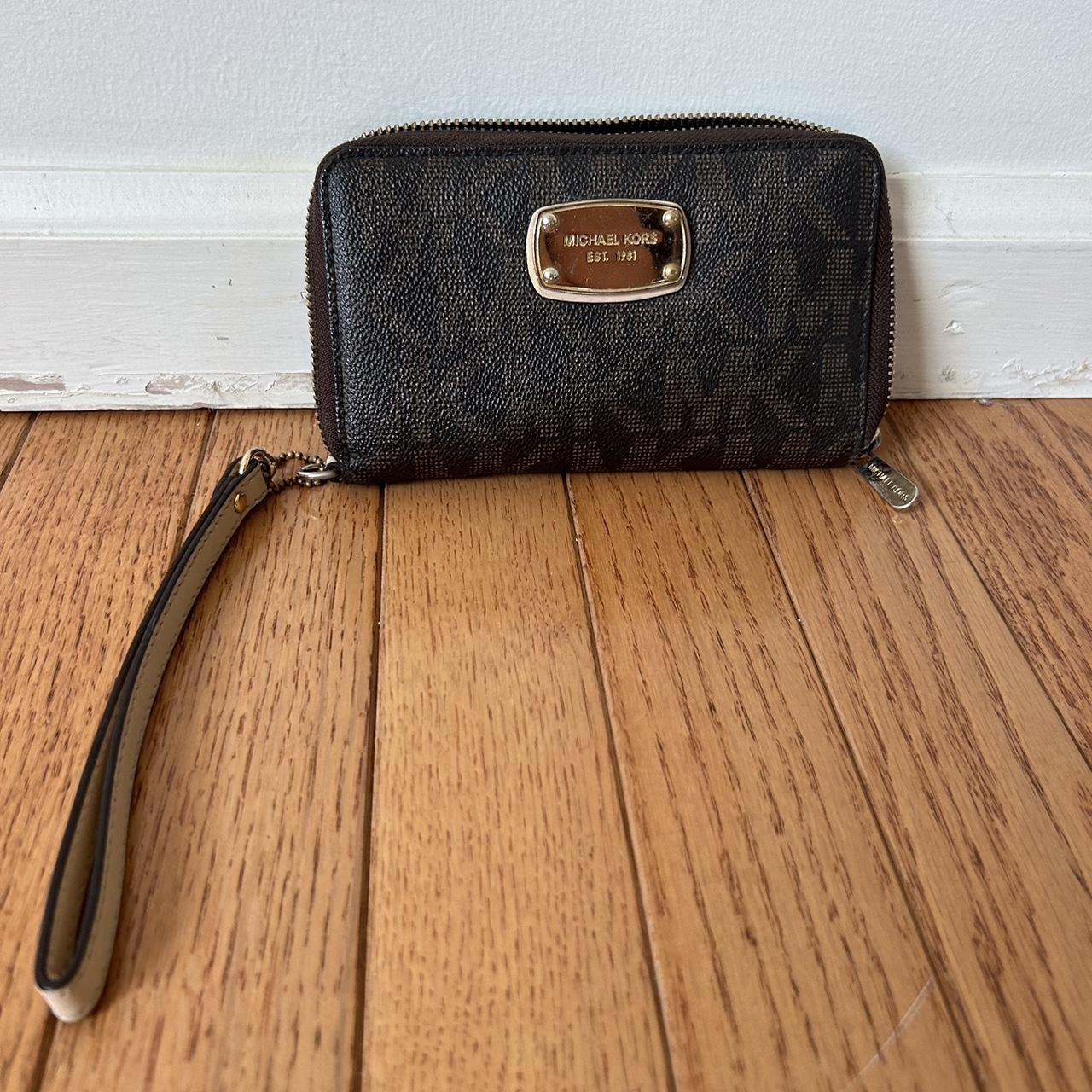 Michael kors signature wallet best sale