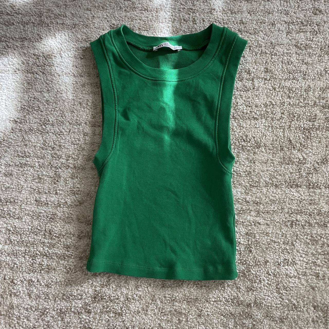 Zara Women's Green Veststankscamis Depop