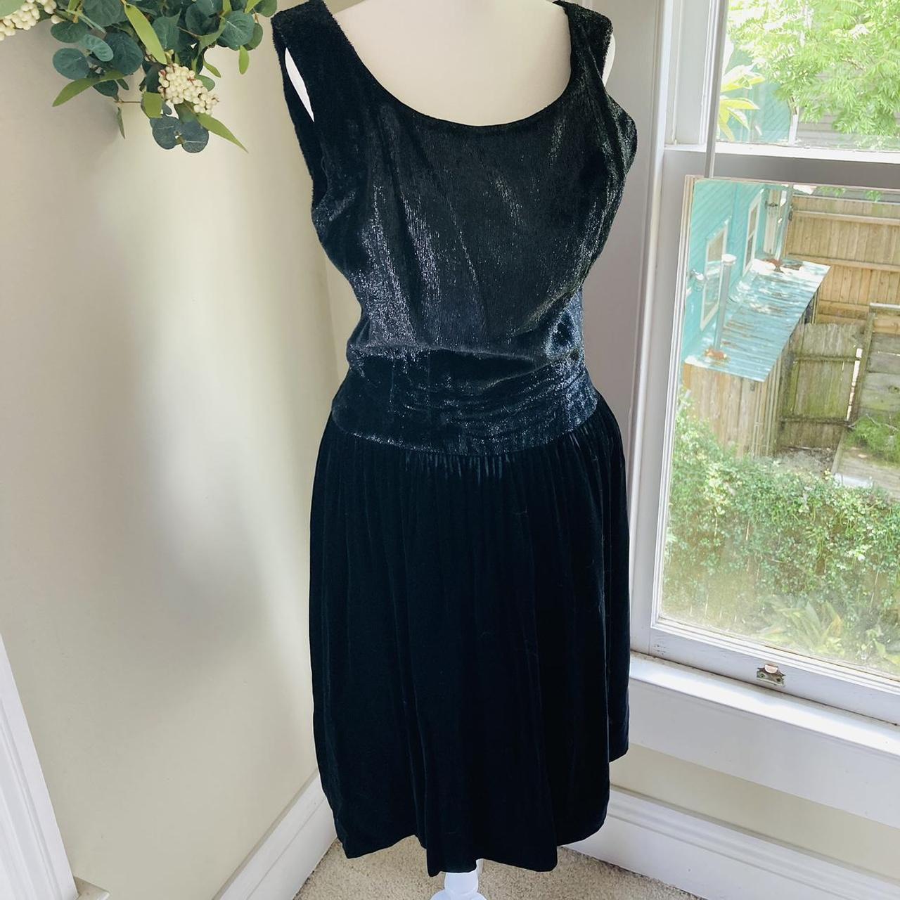 Suzy Perette Vintage 1950s velvet dress, A...