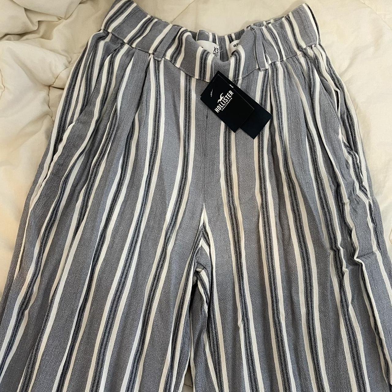 Super cut hollister pants that make your butt look... - Depop