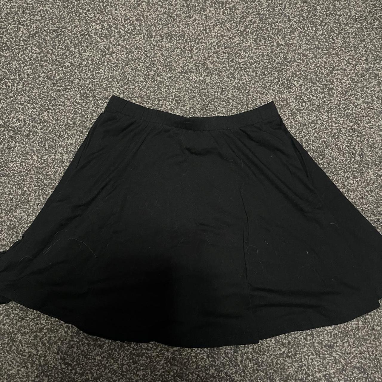 Basic black skater skirt - Depop