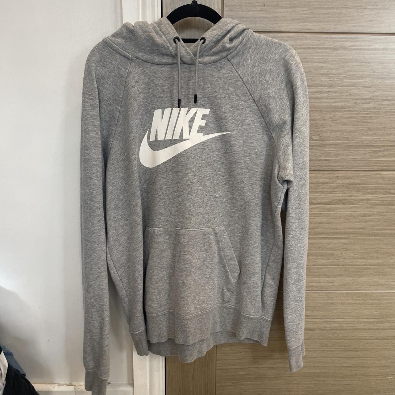 grey nike hoodie only worn a few times - Depop