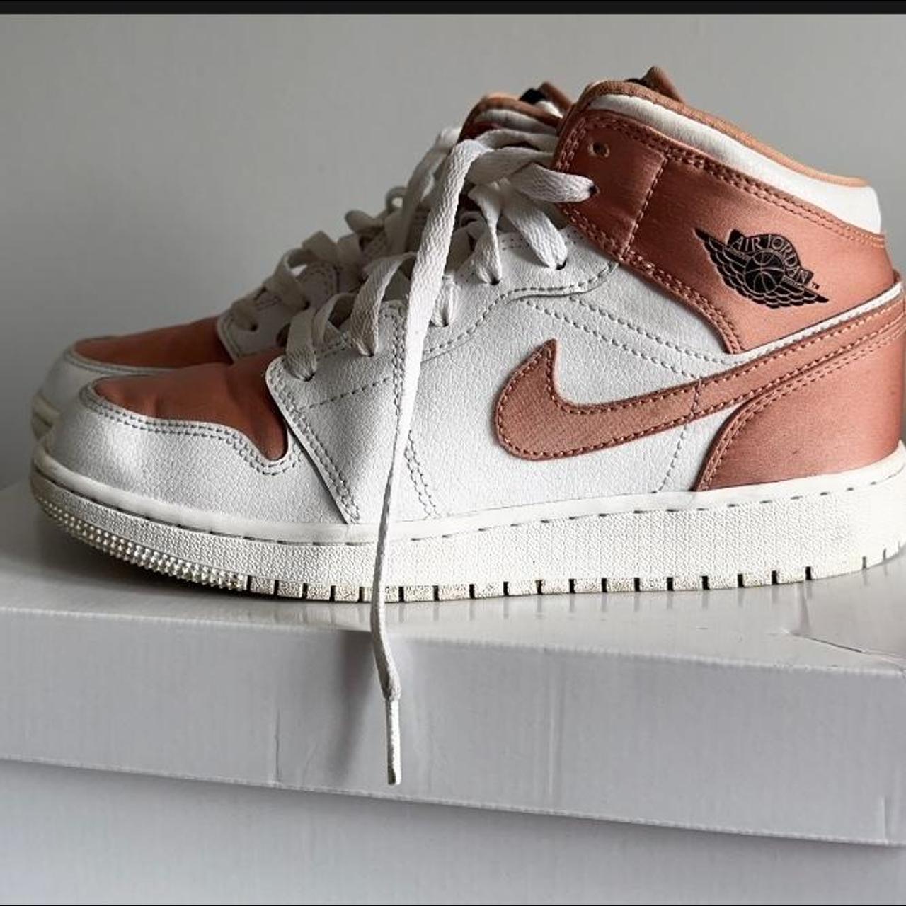 Rose gold jordan 1 - Depop