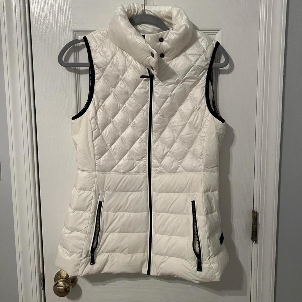 White Calvin Klein Puffer Jacket - Depop