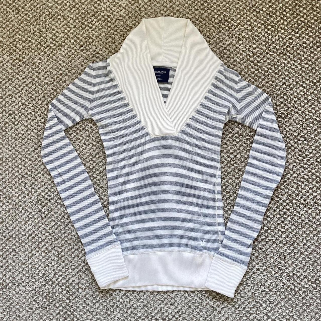 white sweater with blue stripes on sleeves great - Depop